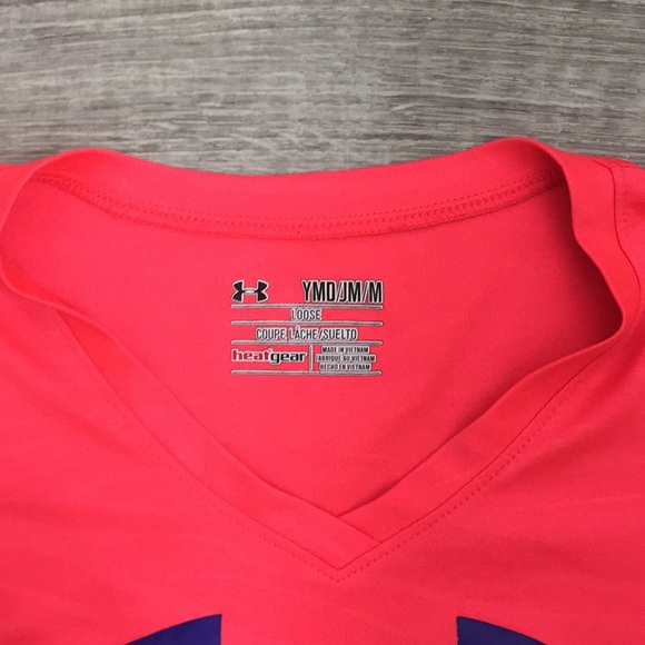 pink under armour shirt and spandex - Picture 2 of 5